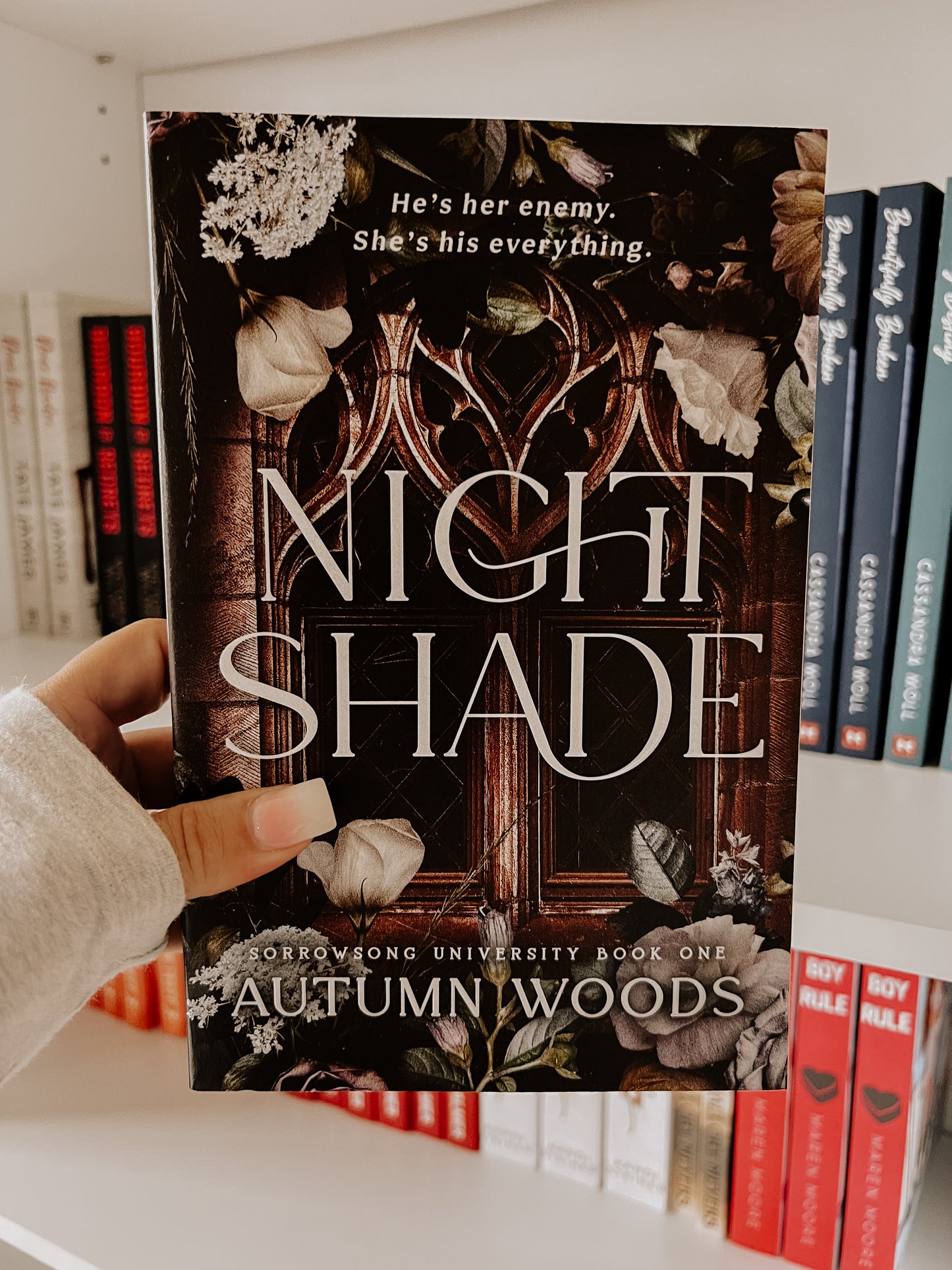 Nightshade(Sorrowing University Book 1)