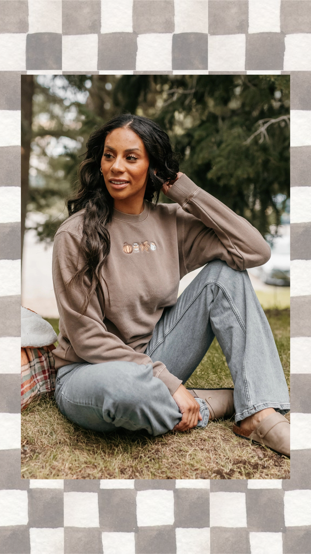 Embroidered Pigment Crewneck Sweatshirt -Brown