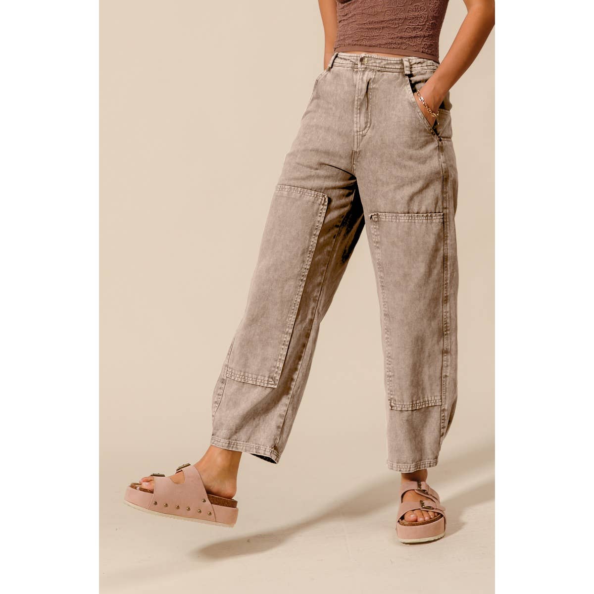 MINERAL WASHED MID RISE BARREL PANTS