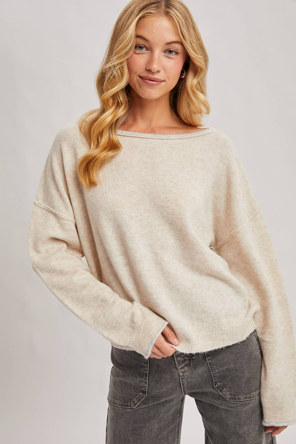 ELOWEN SOFT HEATHERED KNIT PULLOVER SWEATER