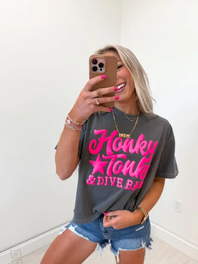Honky Tonks Pepper Boxy Graphic Tee