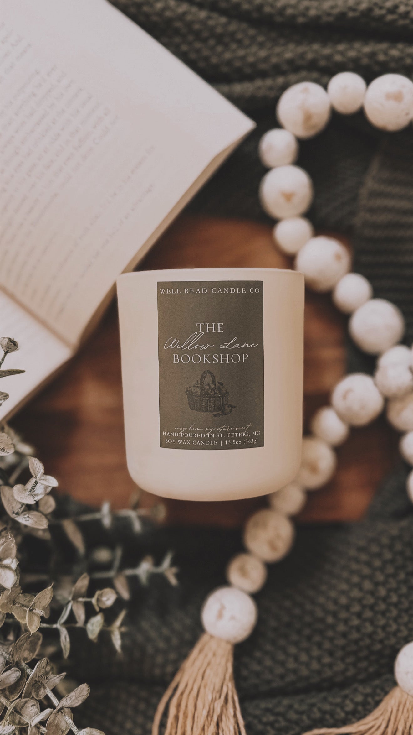 Willow Lane Bookshop Cozy Home Signature Scent 13.5oz IVORY Matte Candle-Ivory