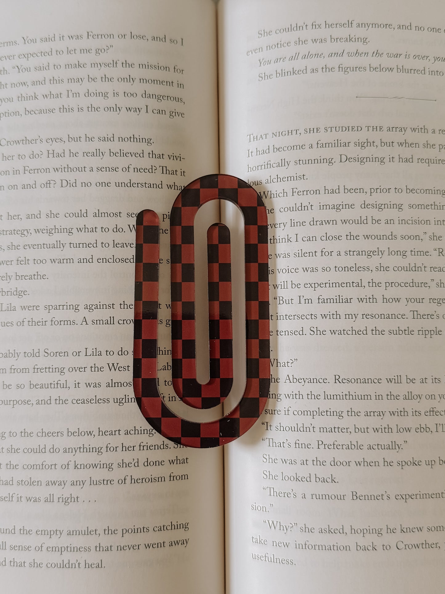 Chestnut Checks Jumbo Paperclip Bookmark