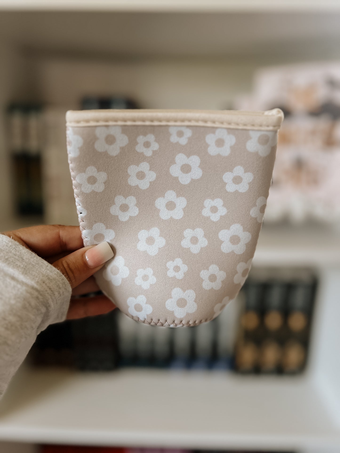 Beverage Cup Sleeve-Beige Daisy