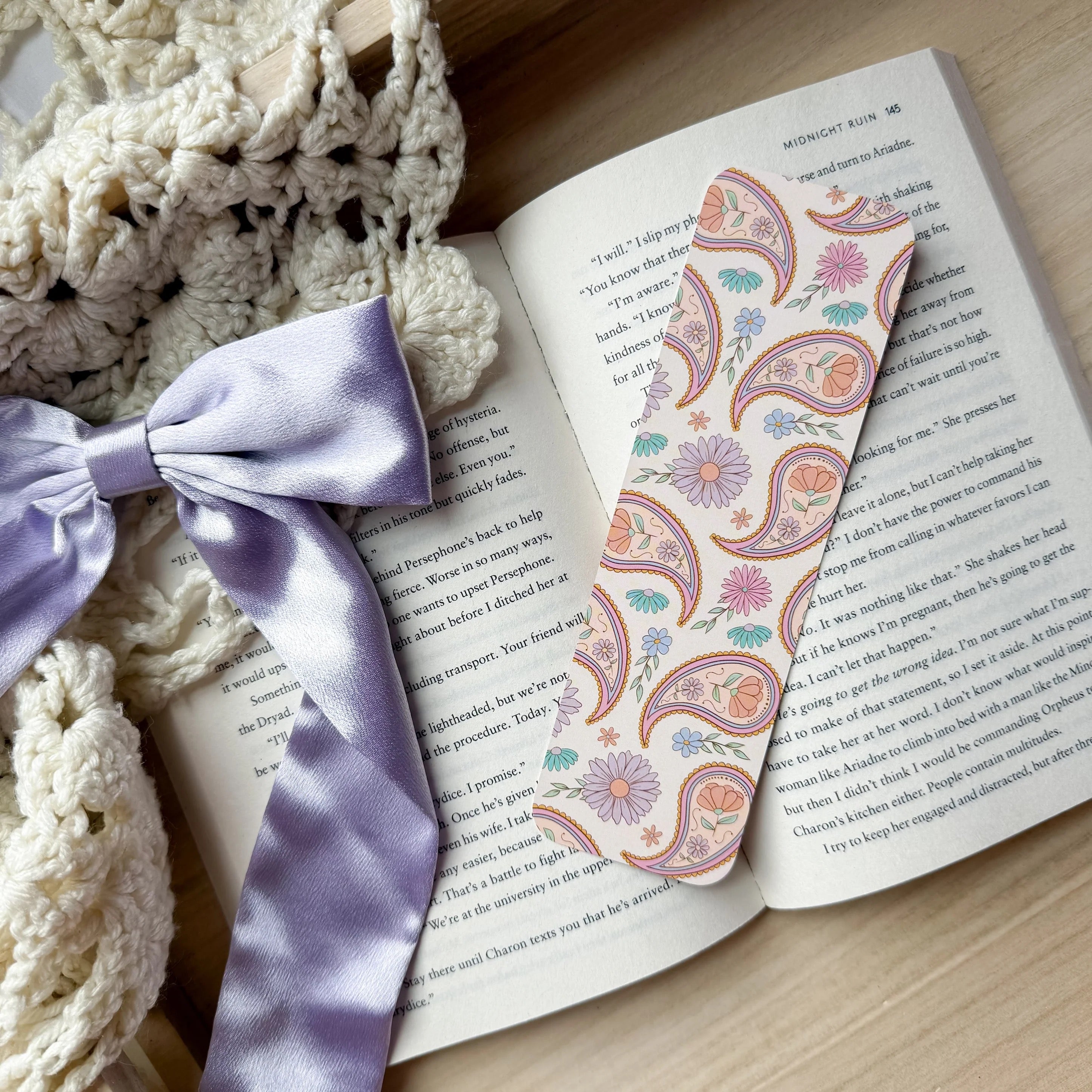 Pretty Paisley Bookmark