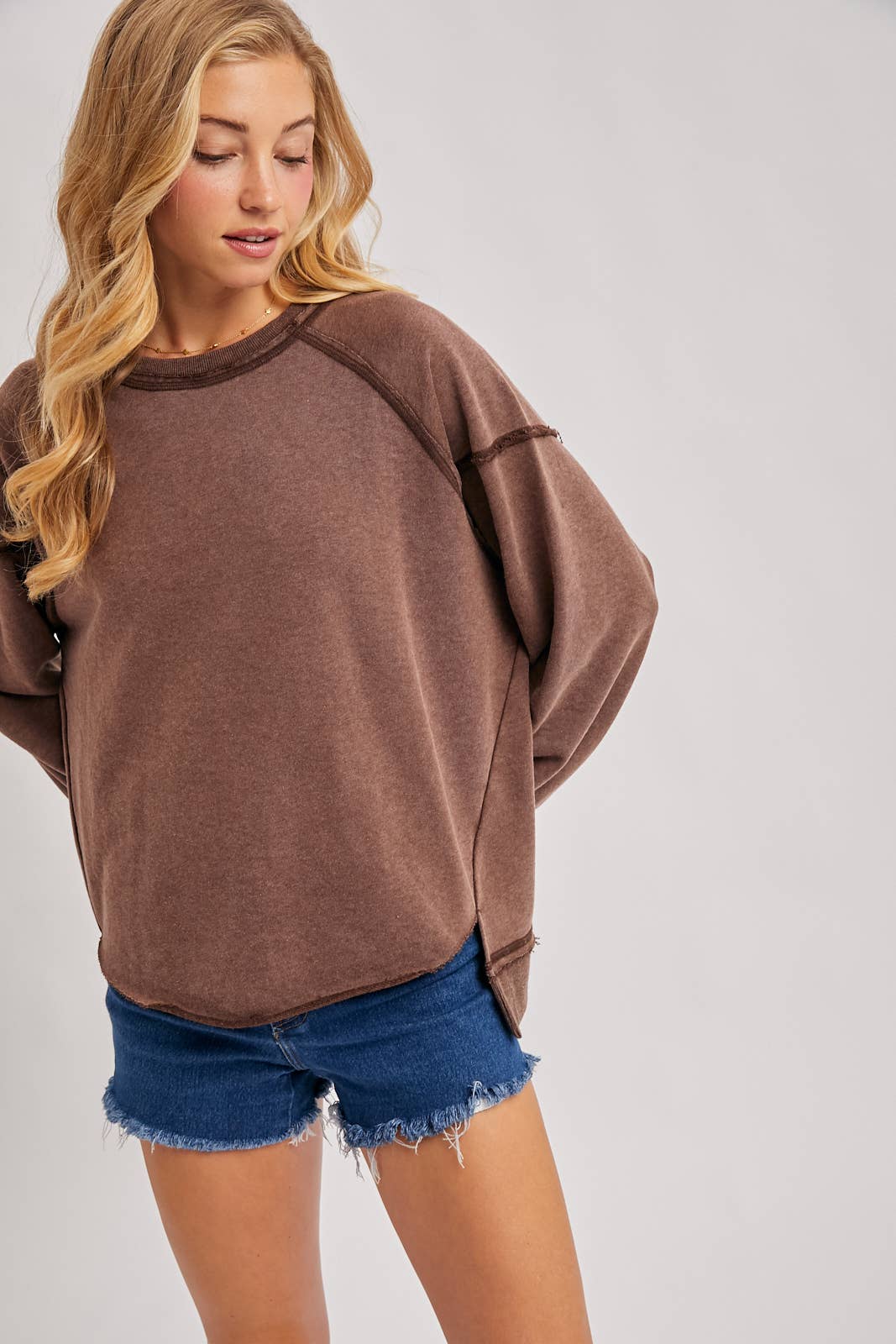 MARLOW OVERSIZED HIGH-LOW HEM PULLOVER-MOCHA