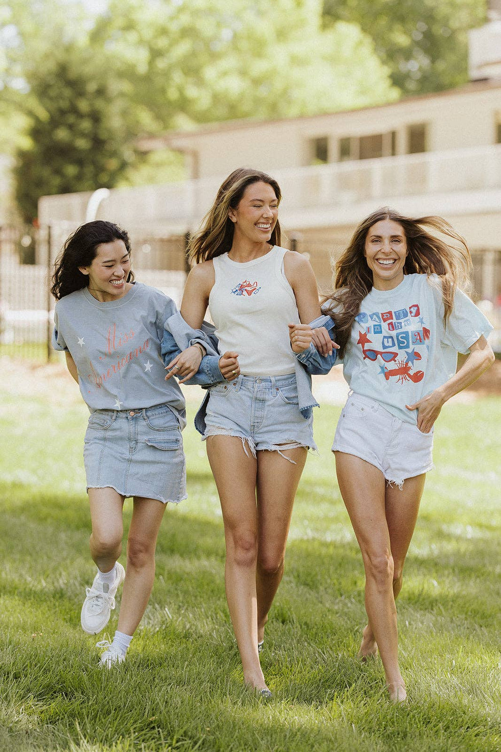 Miss Americana Star Cropped Tee