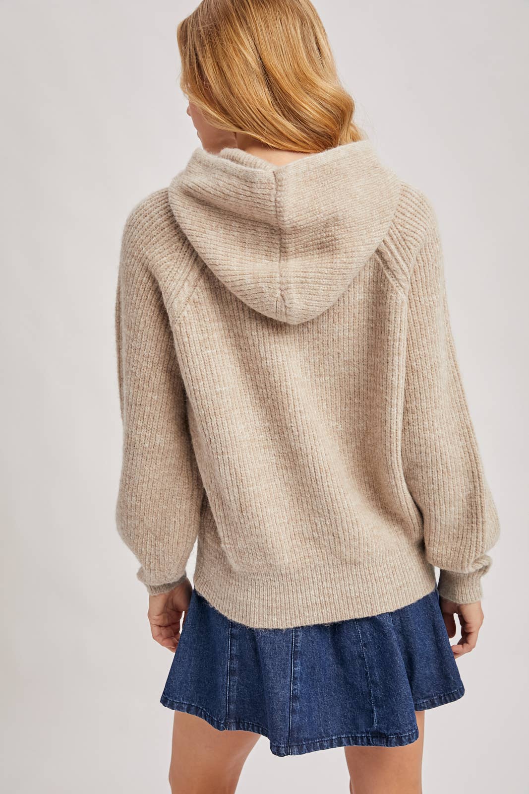 VEDA KNITTED HOODIE